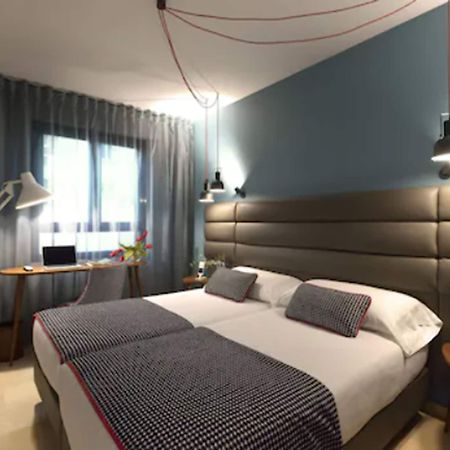 Hotel Pamplona Plaza Kültér fotó