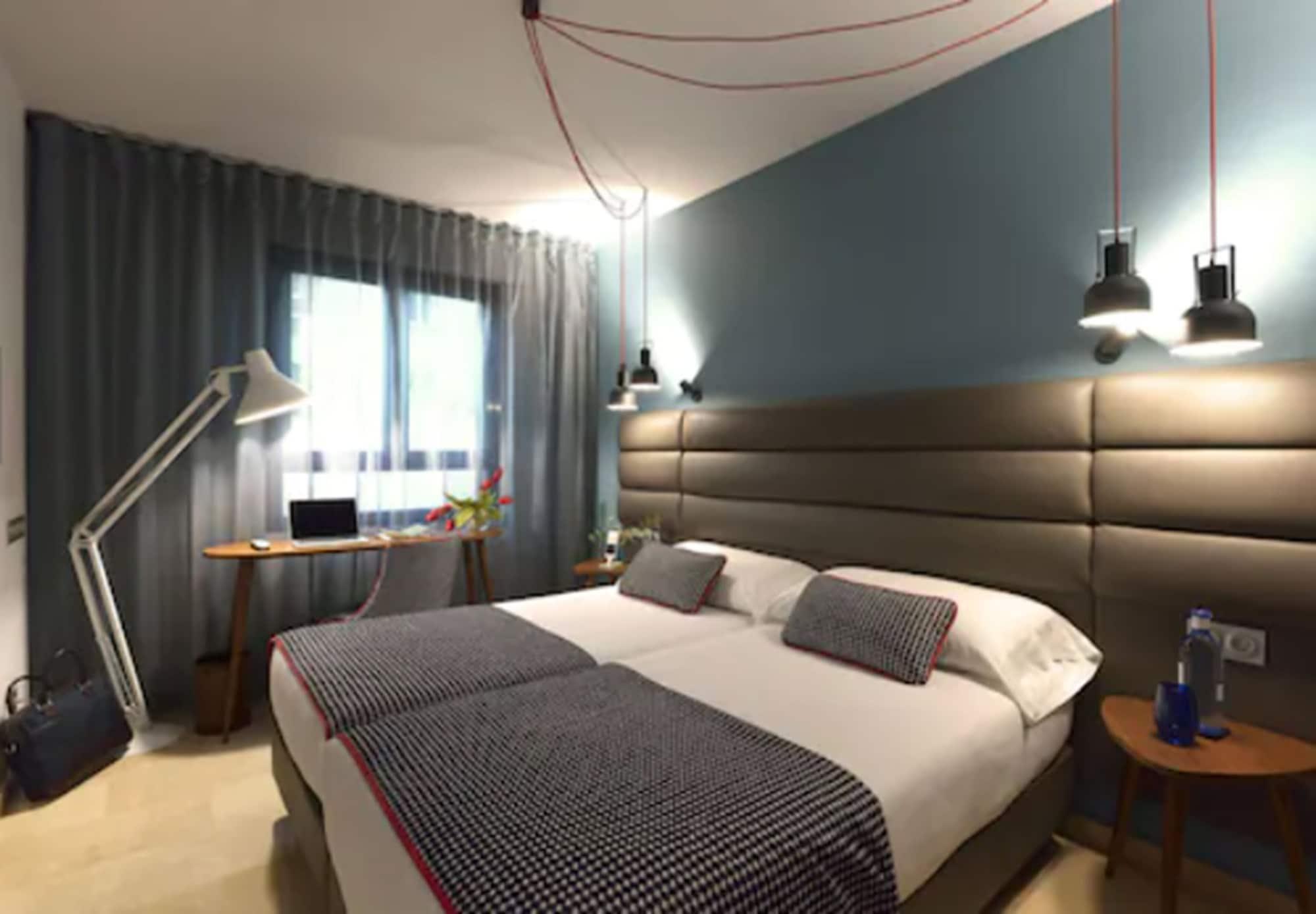 Hotel Pamplona Plaza Kültér fotó
