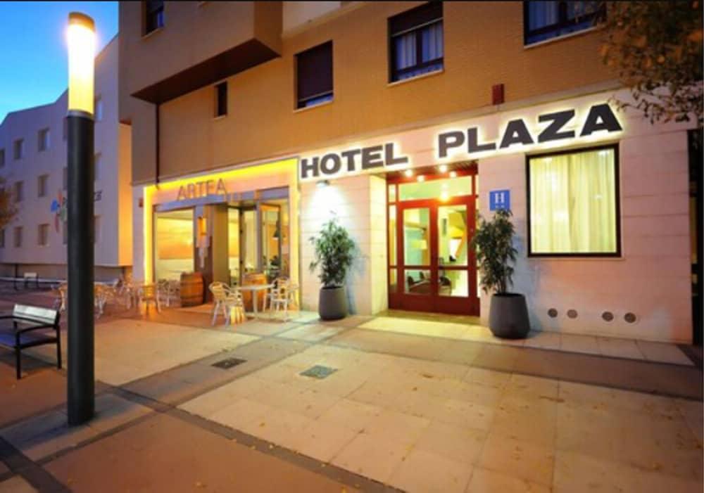 Hotel Pamplona Plaza Kültér fotó