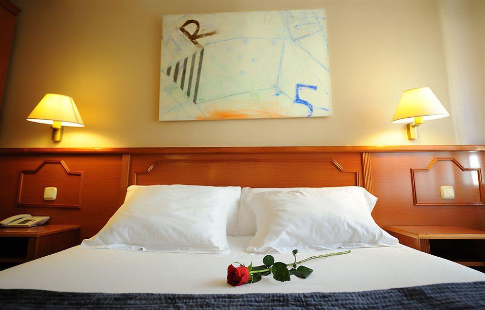 Hotel Pamplona Plaza Kültér fotó