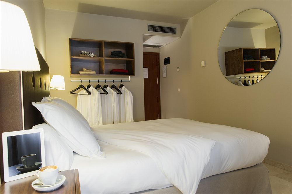 Hotel Pamplona Plaza Kültér fotó