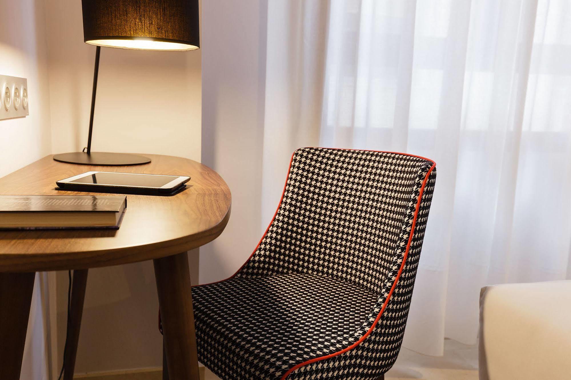 Hotel Pamplona Plaza Kültér fotó