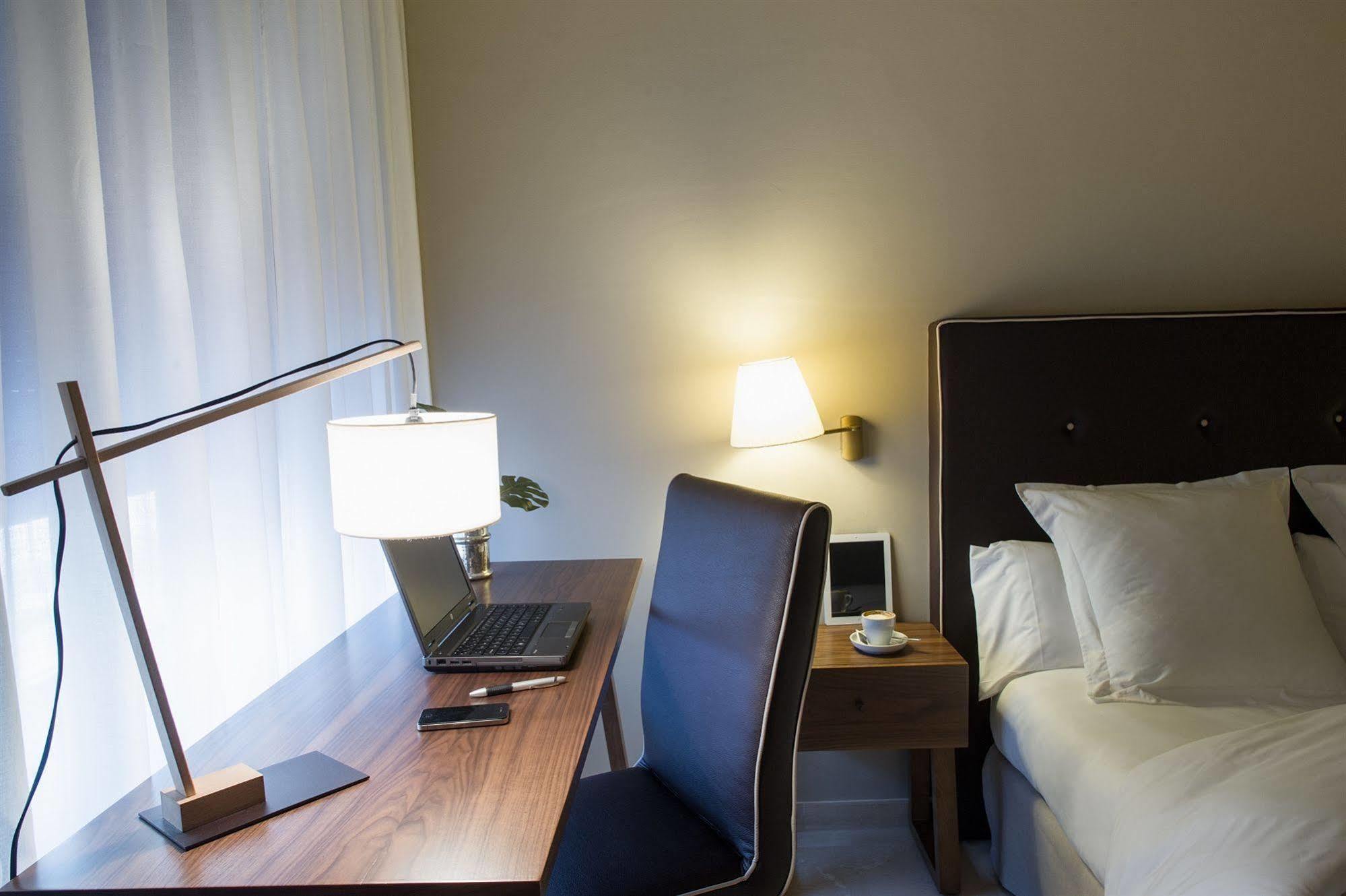 Hotel Pamplona Plaza Kültér fotó