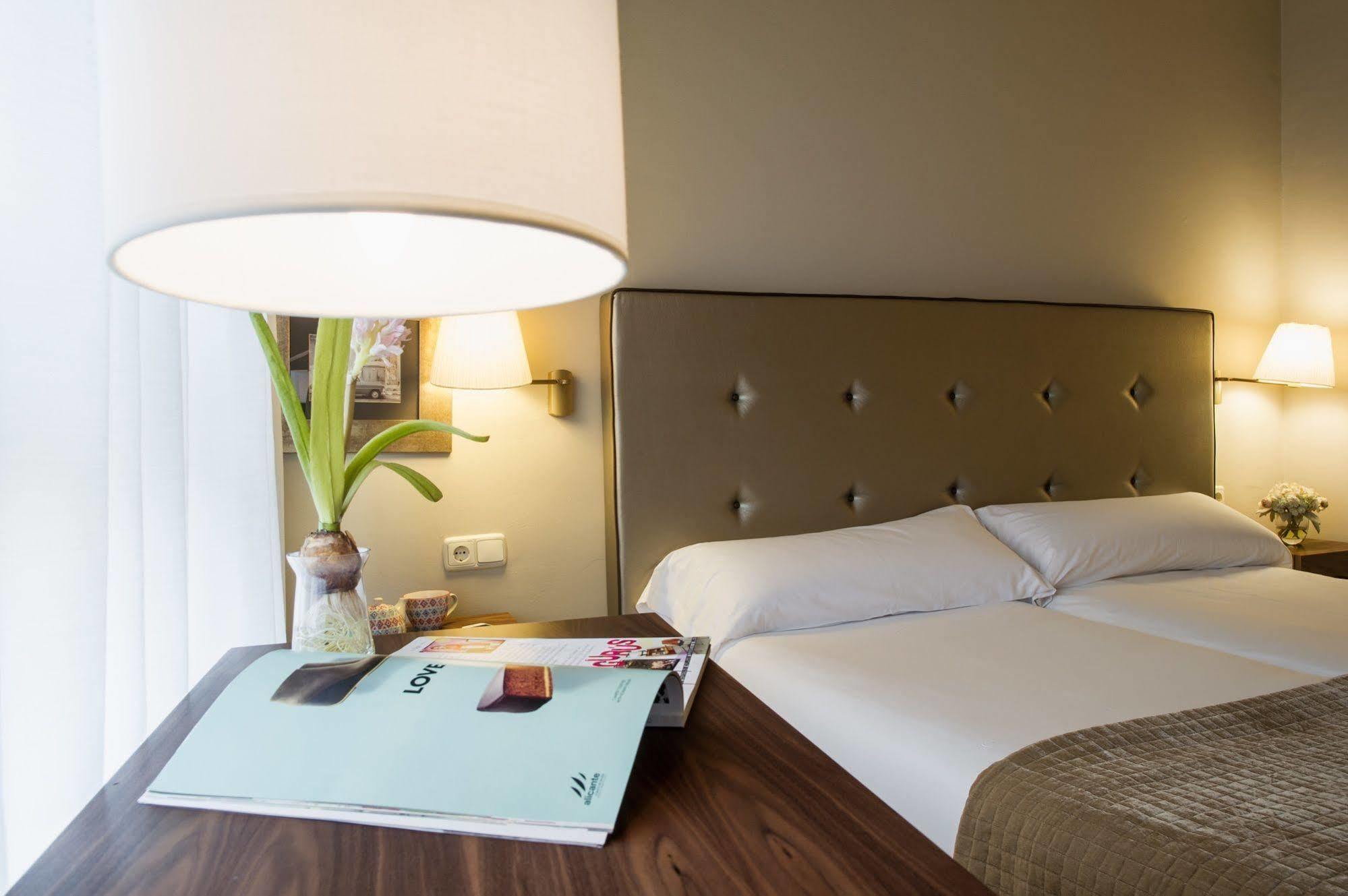 Hotel Pamplona Plaza Kültér fotó